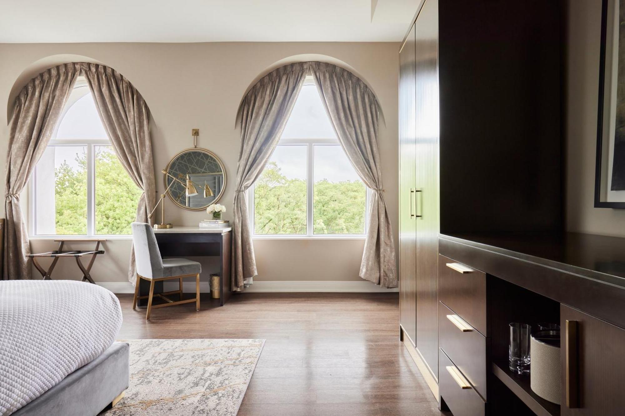 The Chateau Grande Hotel East Brunswick Bagian luar foto